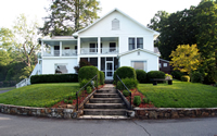 Fun things to do in Brevard NC : Pines Country Inn in Pisgah Forest NC. 